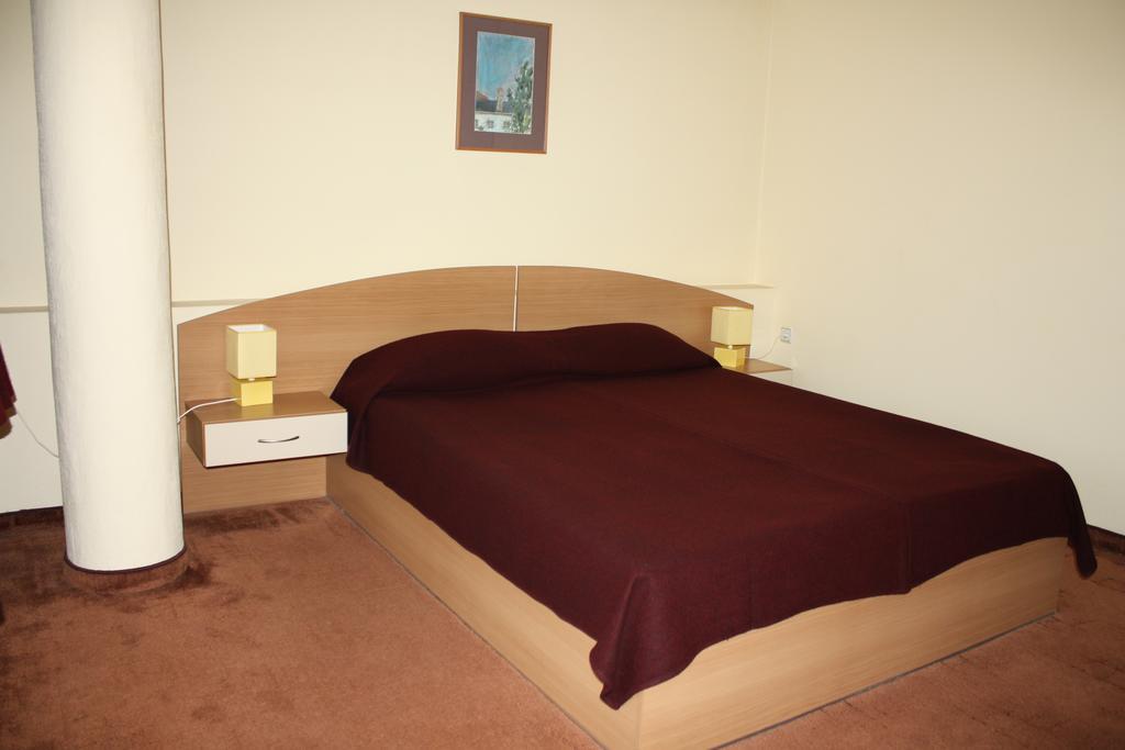 Hotel Of Bulgarian Academy Of Sciences Sófia Quarto foto